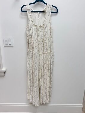 Jaase Cream Floral Sleeveless Jumpsuit